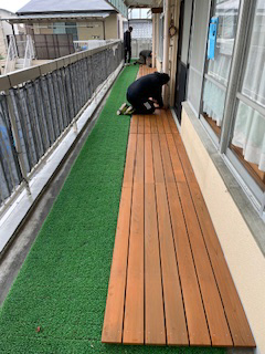 ピッカピカの木のスノコがお目見え